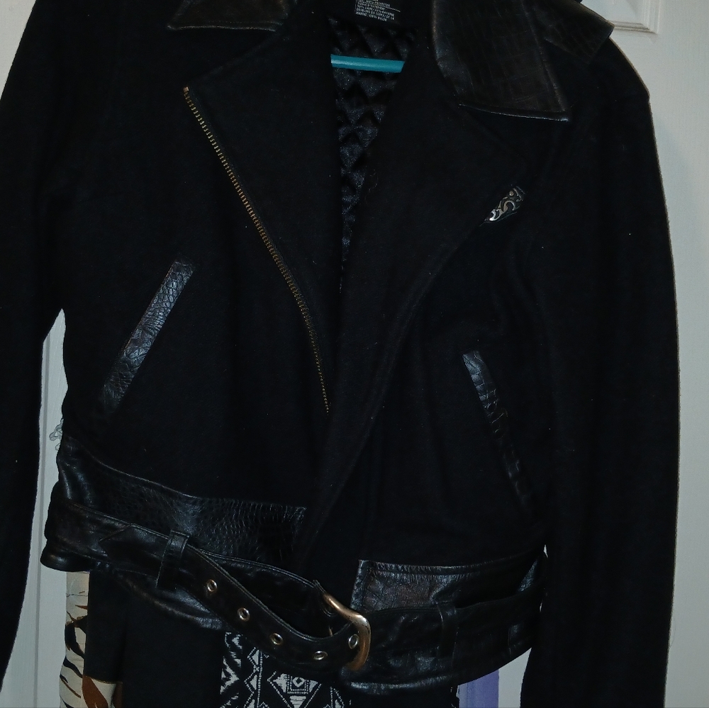 Gorgeous Harley-Davidson Women's Wool/Leather Jacket Size Medium - Picture 7 of 11